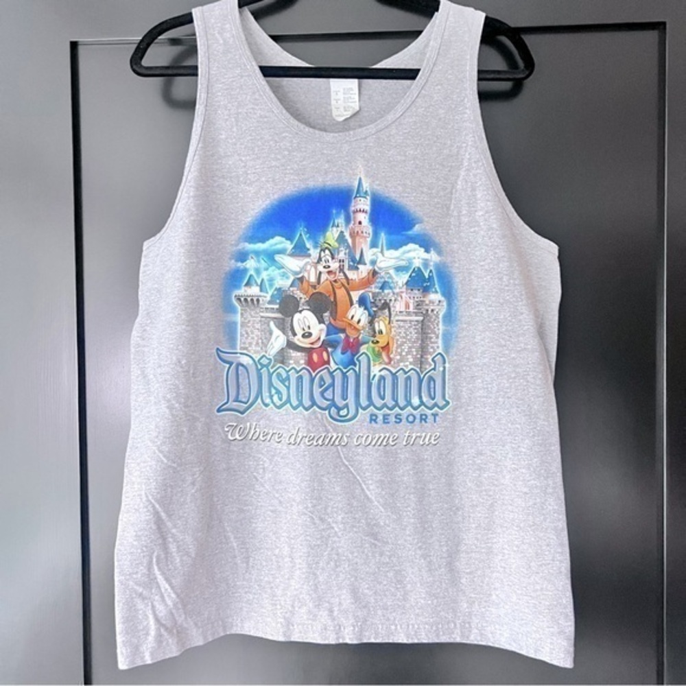 Disneyland Resort men’s size large tank top